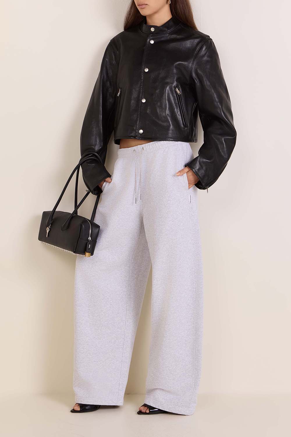 מכנסי ג'וג עם שרוך קשירה קריסטלים